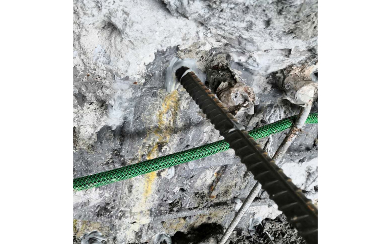 连梁钢筋锚固长度一般多少？